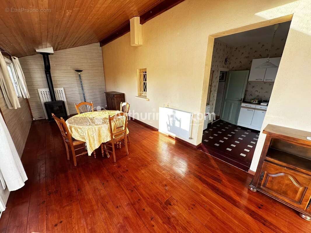 Maison à MONTPON-MENESTEROL