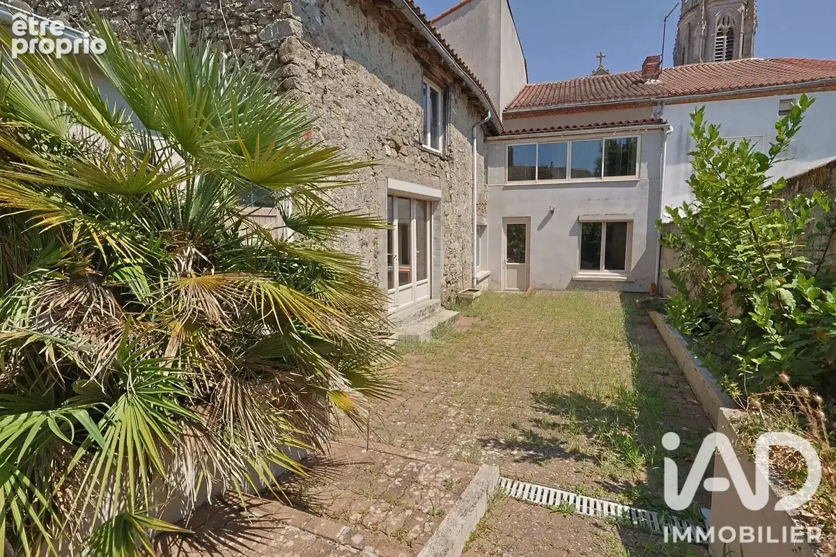 Photo 1 - Maison à MAULEVRIER