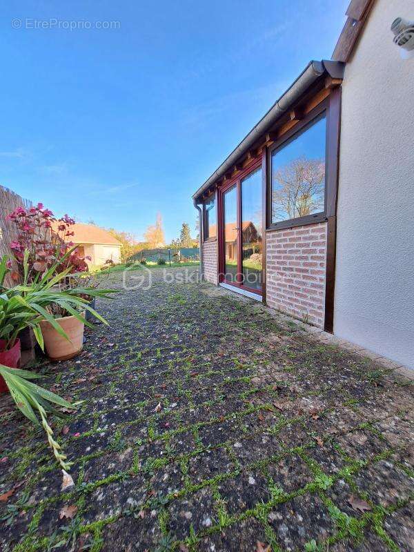 Maison à MENESTREAU-EN-VILLETTE