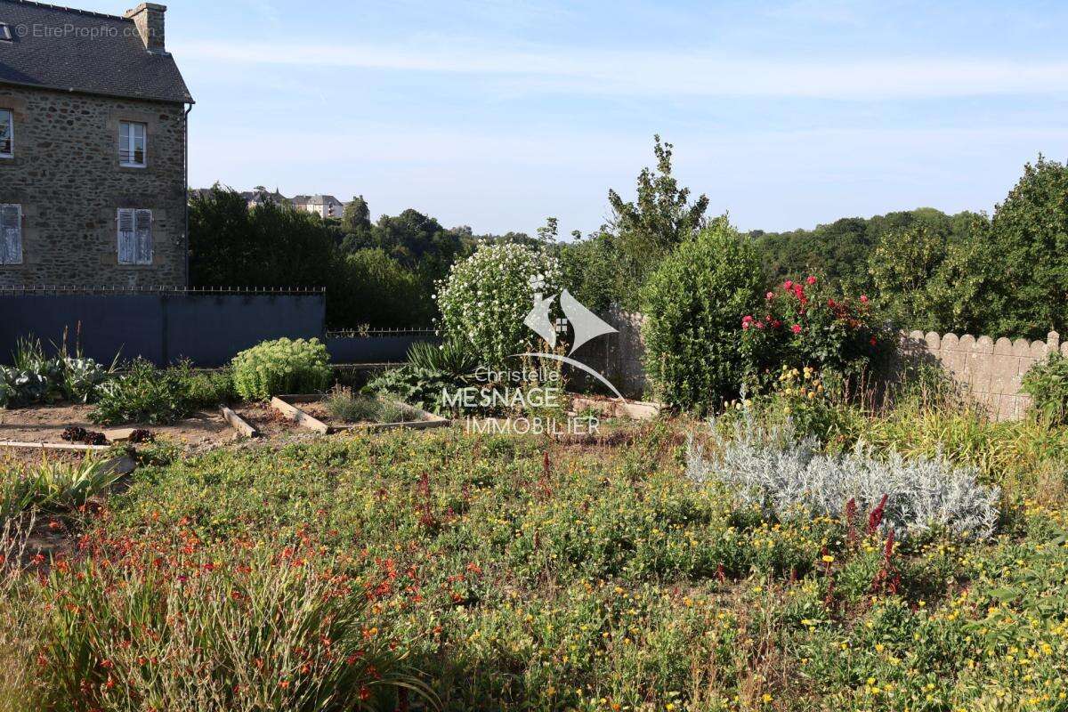 À vendre chez Christelle Mesnage Immobilier - DINAN proche - photo 6