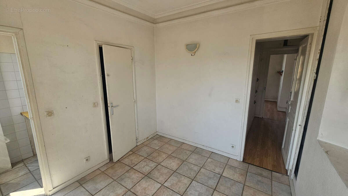 Appartement Saint Mande 2 pièces 26.61 m2 Métro Ligne 1 - photo 5
