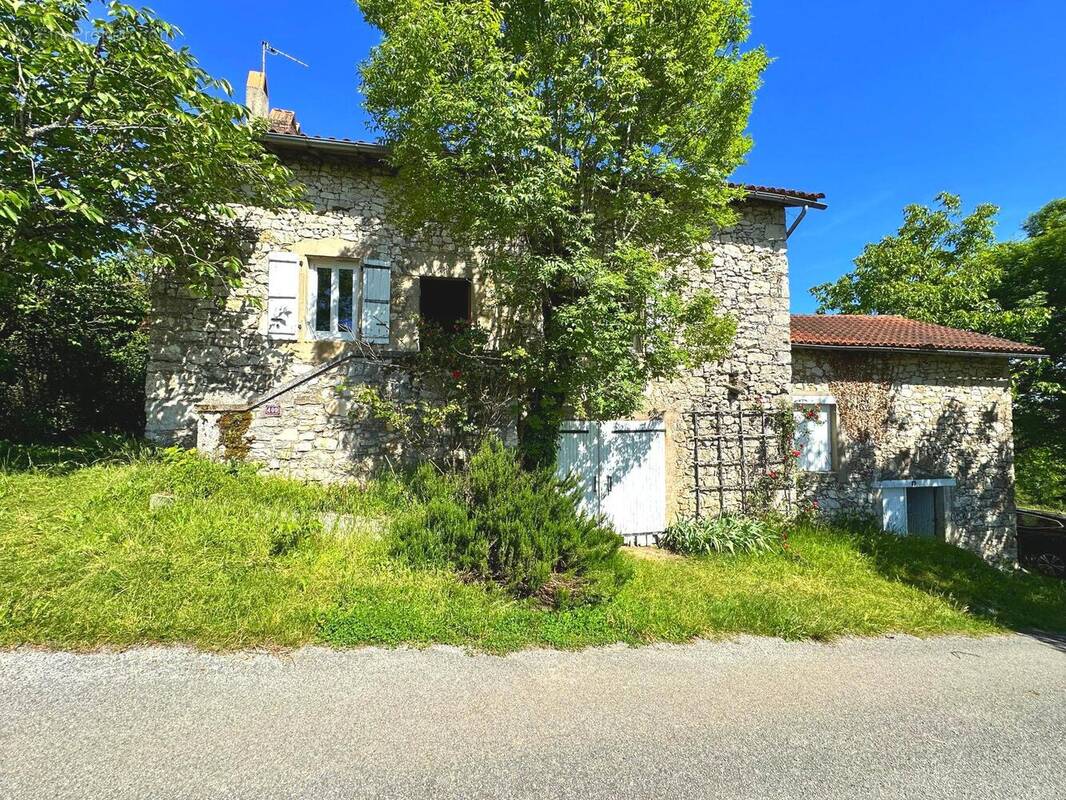 Maison à MONTMURAT