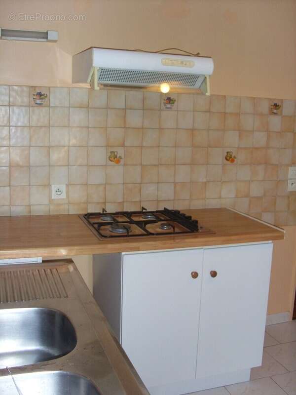 Appartement 61 m² à Istres  - photo 4