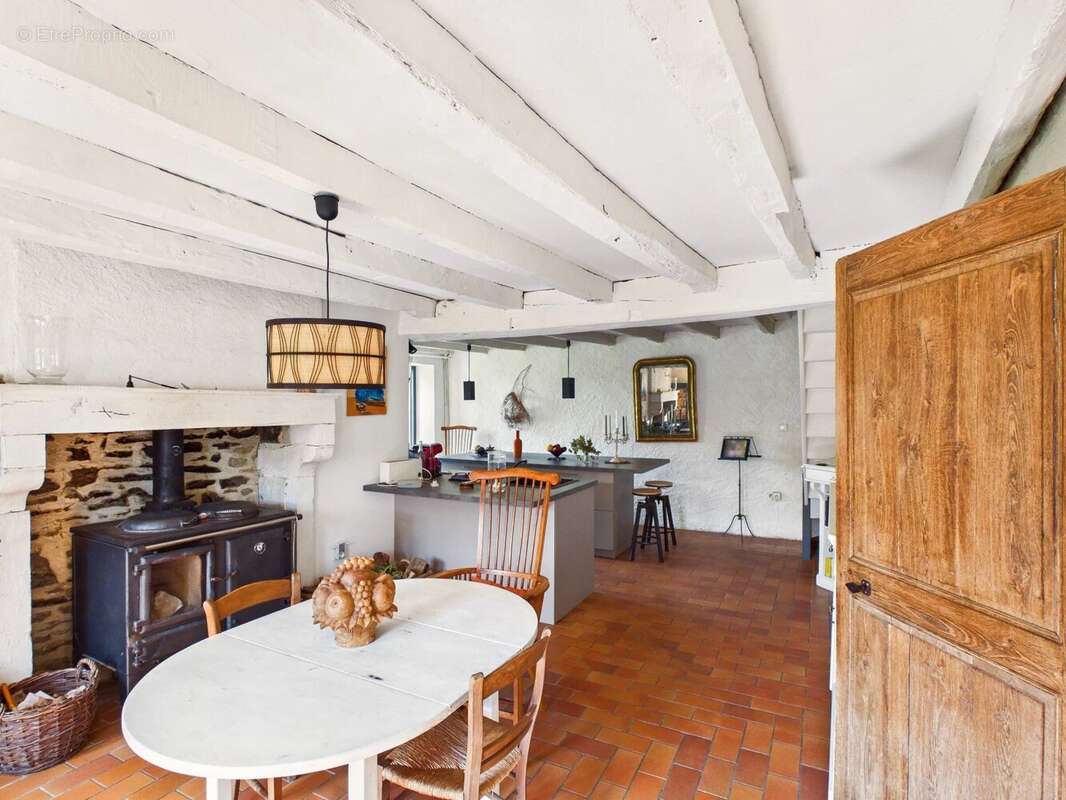 Maison à SAINT-OUEN-SUR-GARTEMPE