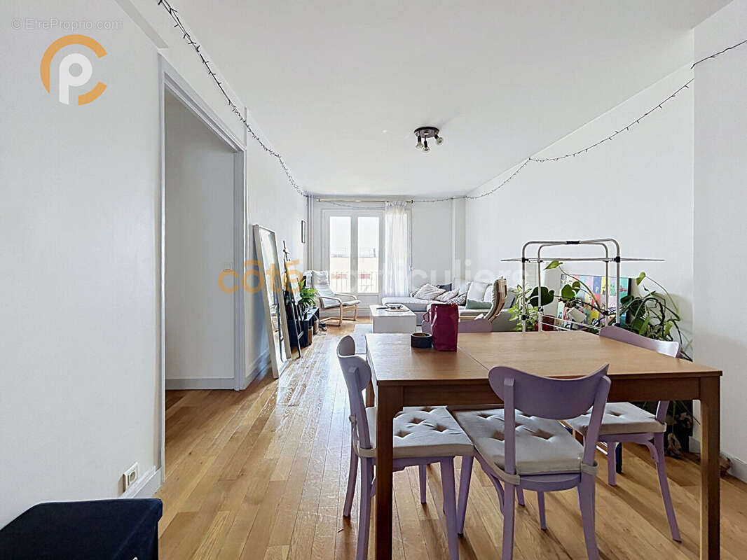 Appartement T2-T3 lumineux de 63 m² ? Étage élevé avec ascenseur, box et cave  - Place d'Italie / Butte-aux-Cailles Paris 13e - photo 2