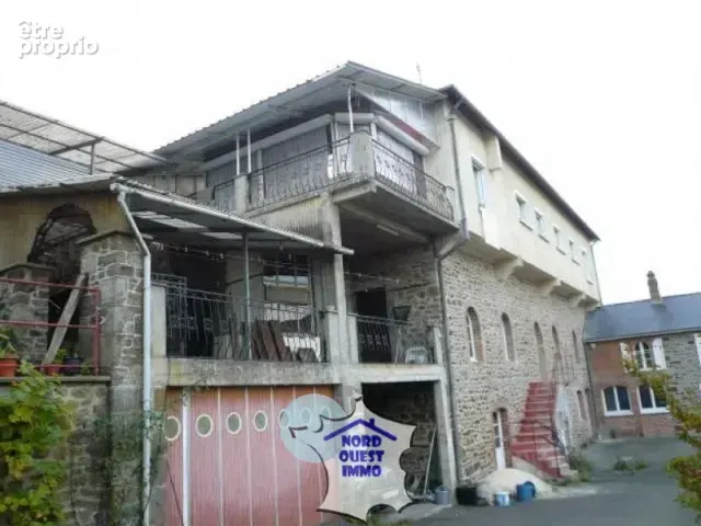 MAISON DE VILLE construite en pierres et recouverte ... - photo 5
