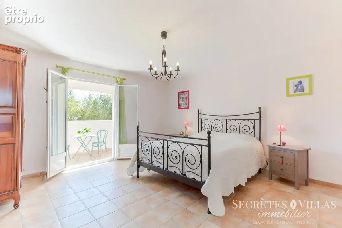 Bouliac villa de charme esprit provencal 210m2 sur 2437m2 - photo 12
