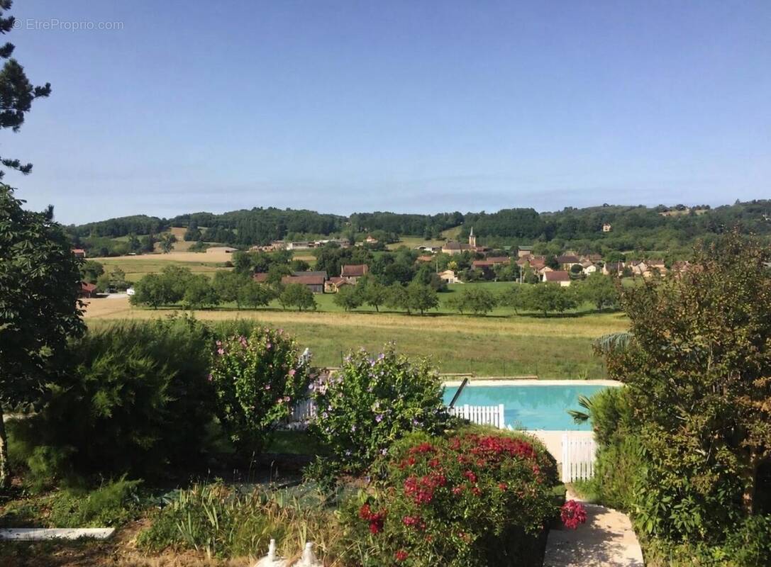 Photo 1 - Maison à SALLES-DE-BELVES