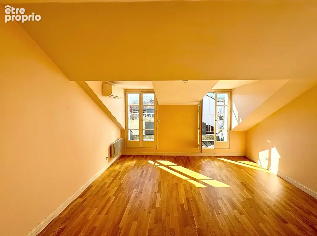CLERMONT-FERRAND / Duplex coup de coeur à vendre de 112 m2 en centre-ville ! - photo 13