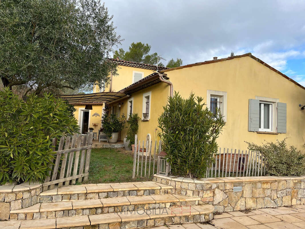 Maison à FAYENCE