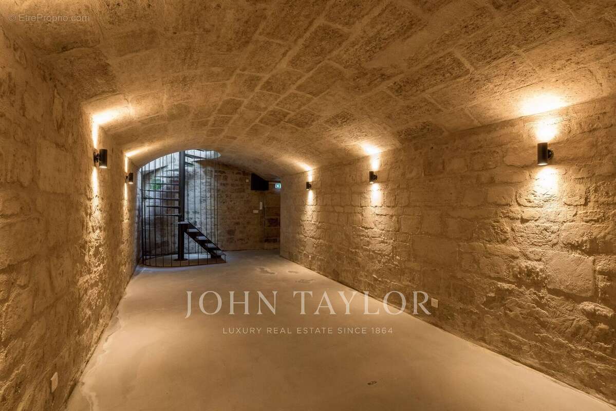 Commerce à BORDEAUX