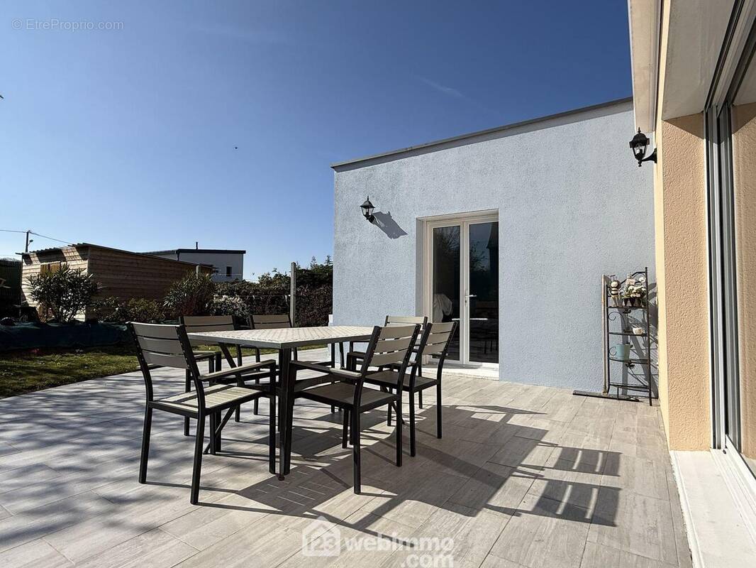 Maison 110 m² à Tredrez-Locquemeau  - photo 7