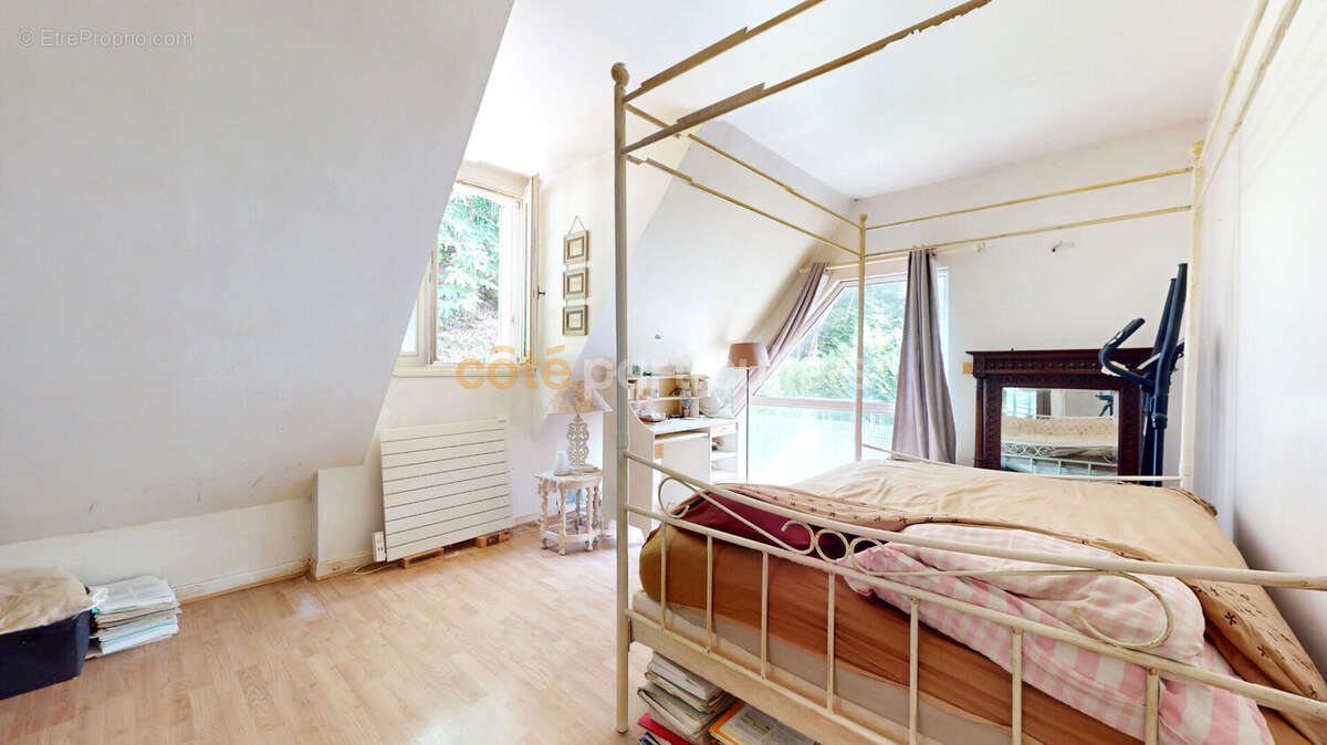 Maison à GIF-SUR-YVETTE