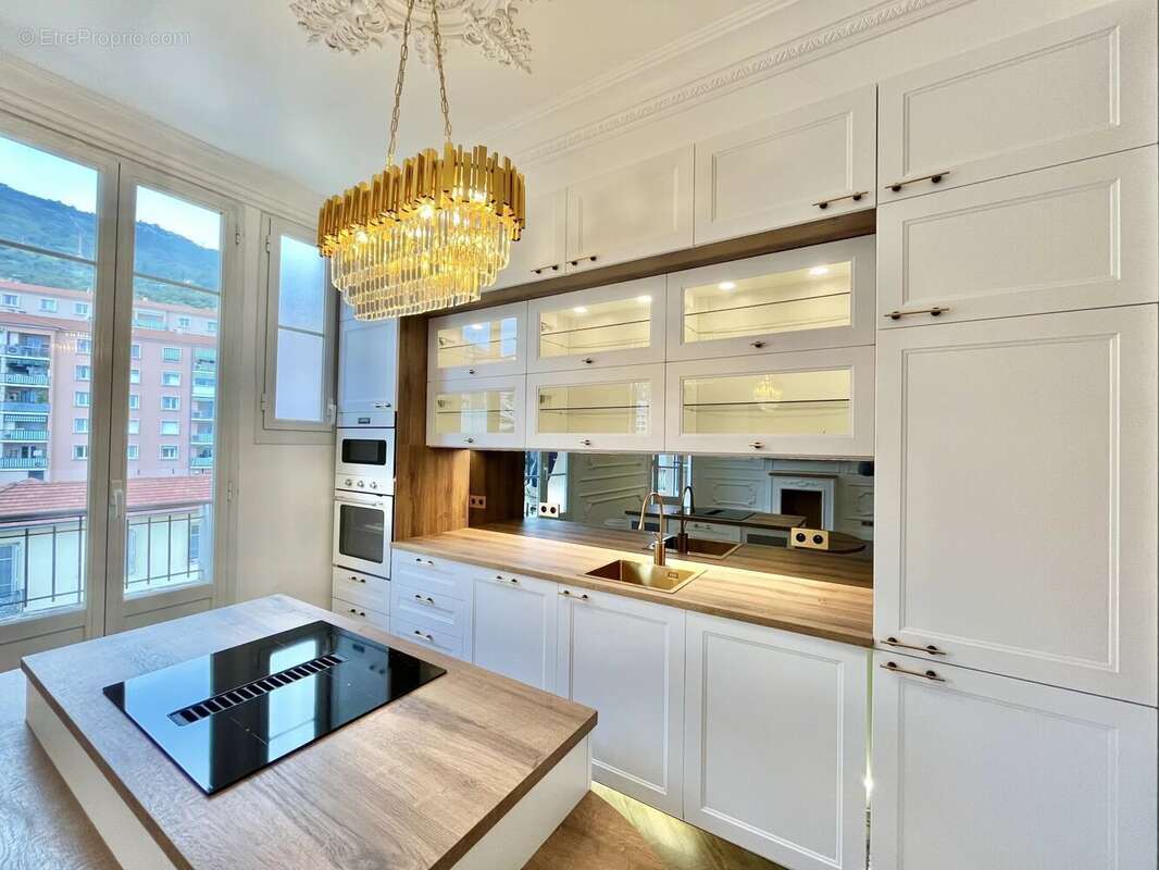 Appartement à BEAUSOLEIL