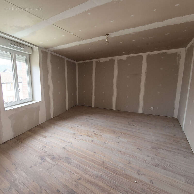 Maison à VILLENEUVE-DE-MARSAN