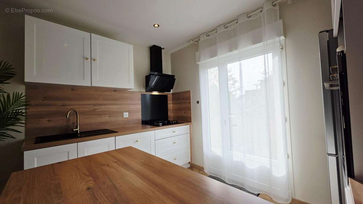 Maison à SAINT-DOULCHARD