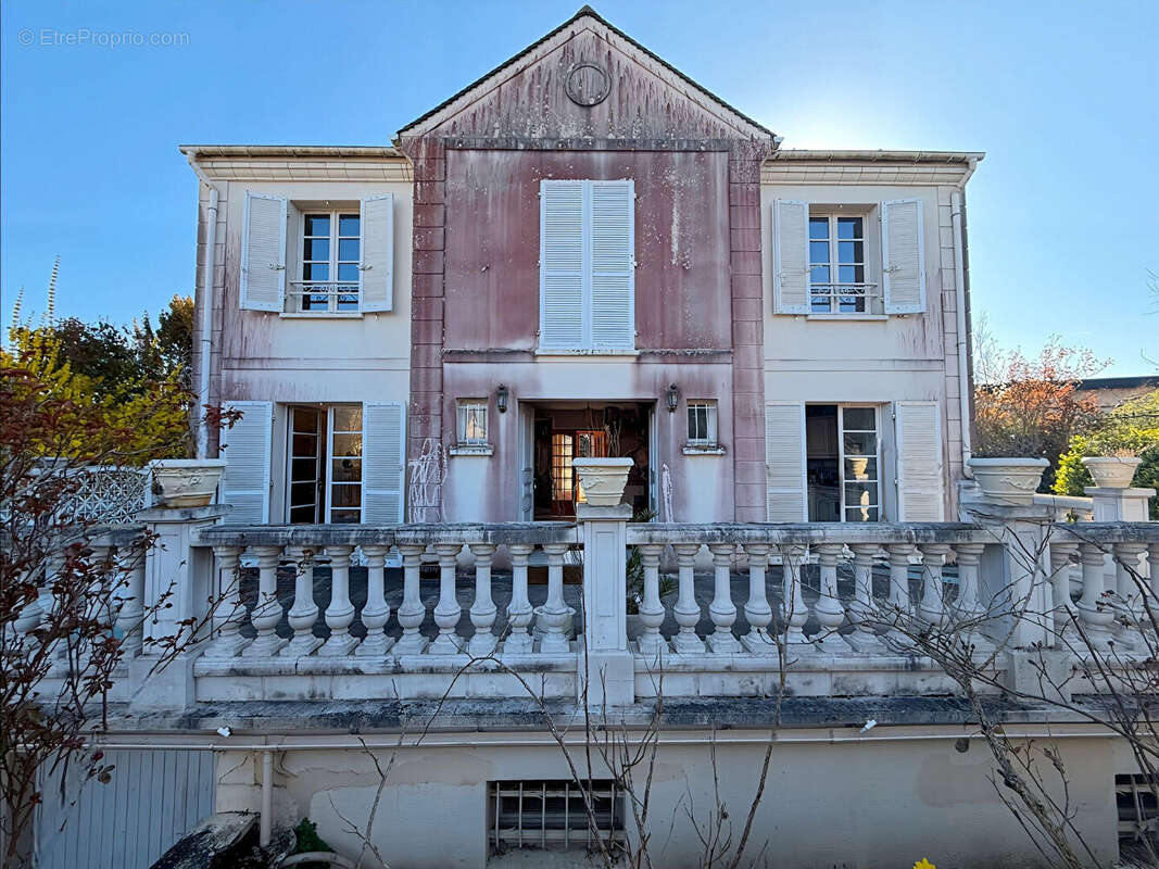 Maison à LES LOGES-EN-JOSAS