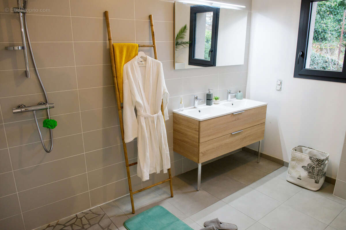 Maison à LA FOUILLOUSE