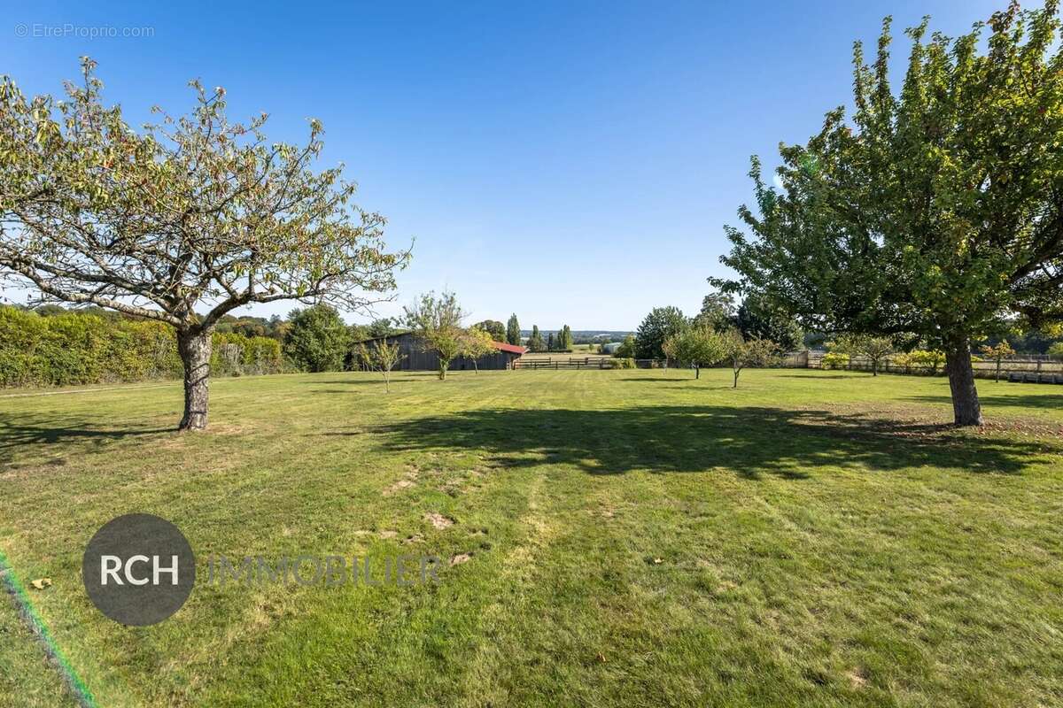 Maison à MONTFORT-L'AMAURY