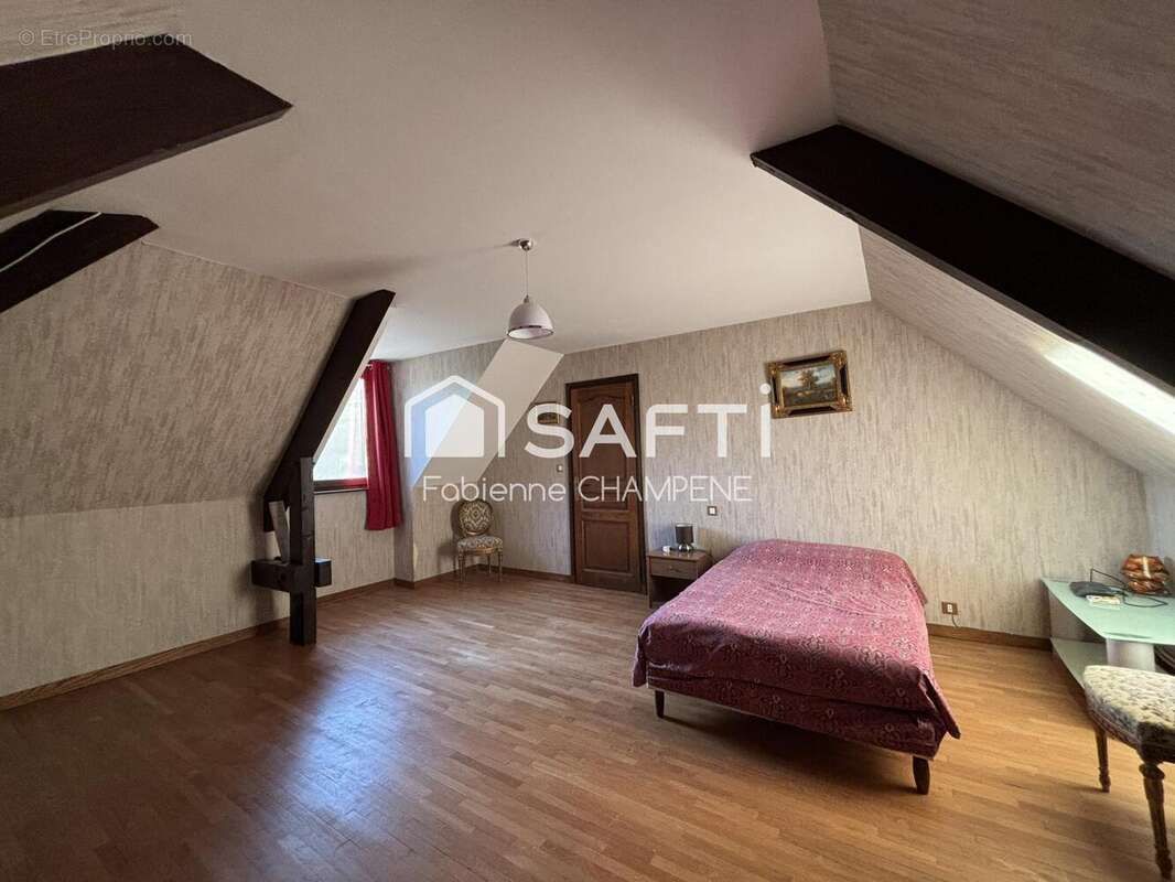 Maison 303 m² à Le Deschaux  - photo 8