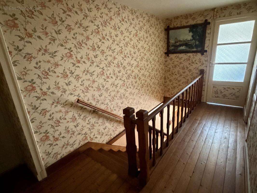 Maison à LA CHAPELLE-SOUEF