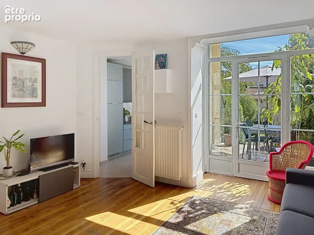 Une maison de famille avec jardin, proche du RER - photo 3
