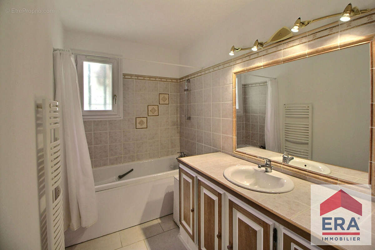 Maison à CAUMONT-SUR-DURANCE