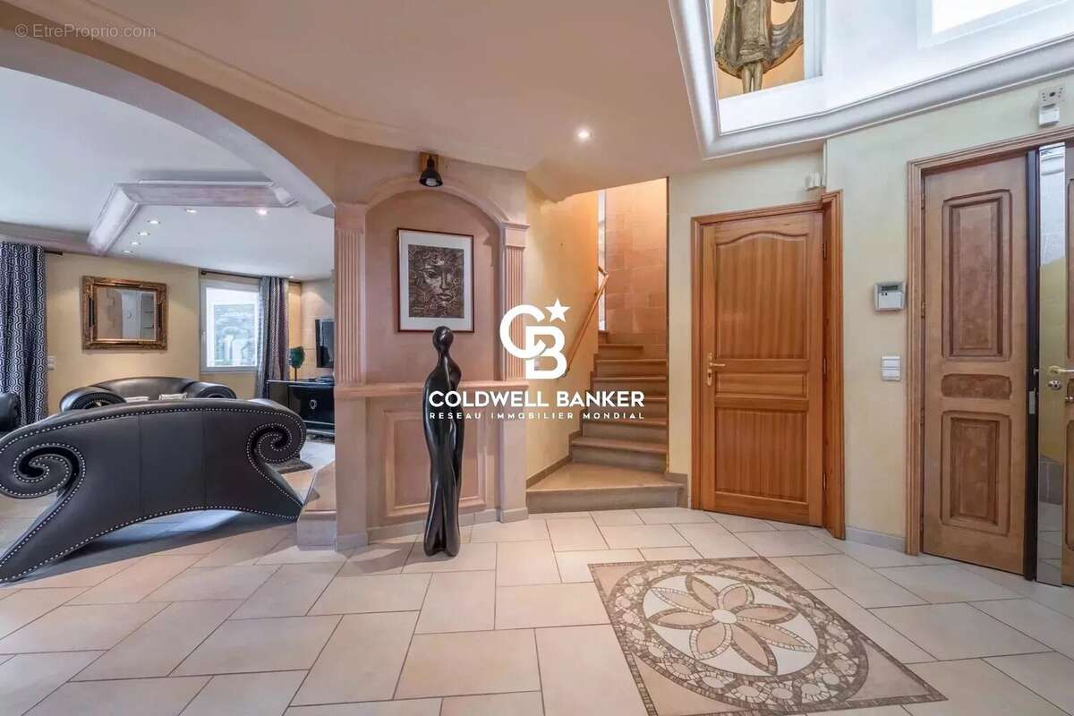 Maison à ARTHAZ-PONT-NOTRE-DAME