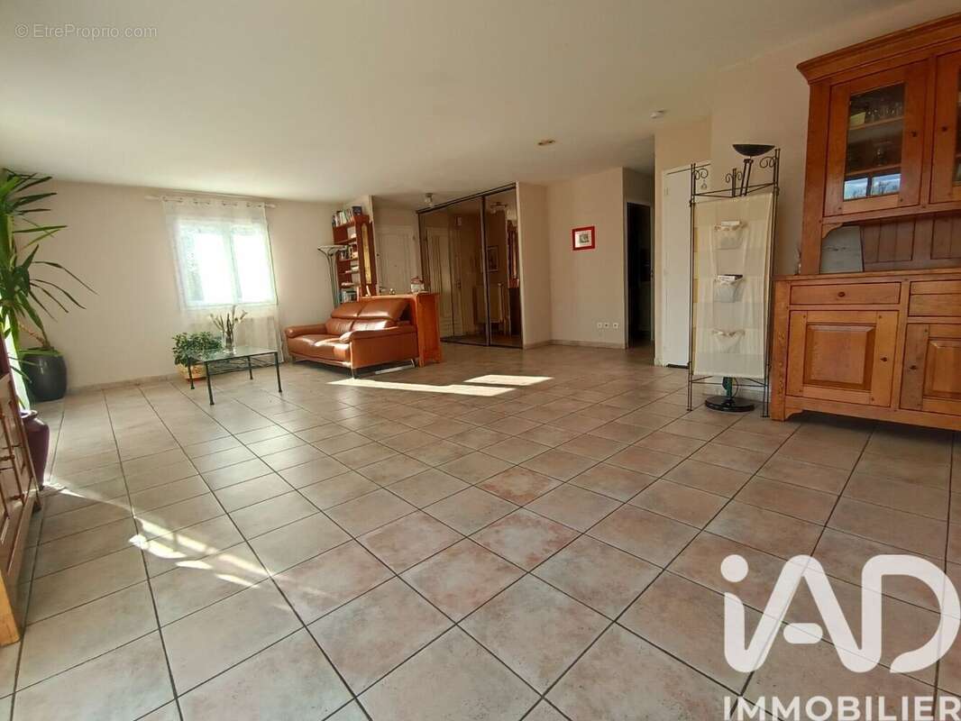 Photo 8 - Maison à UNIEUX