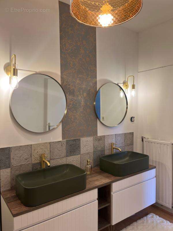 Appartement à SAINT-ETIENNE