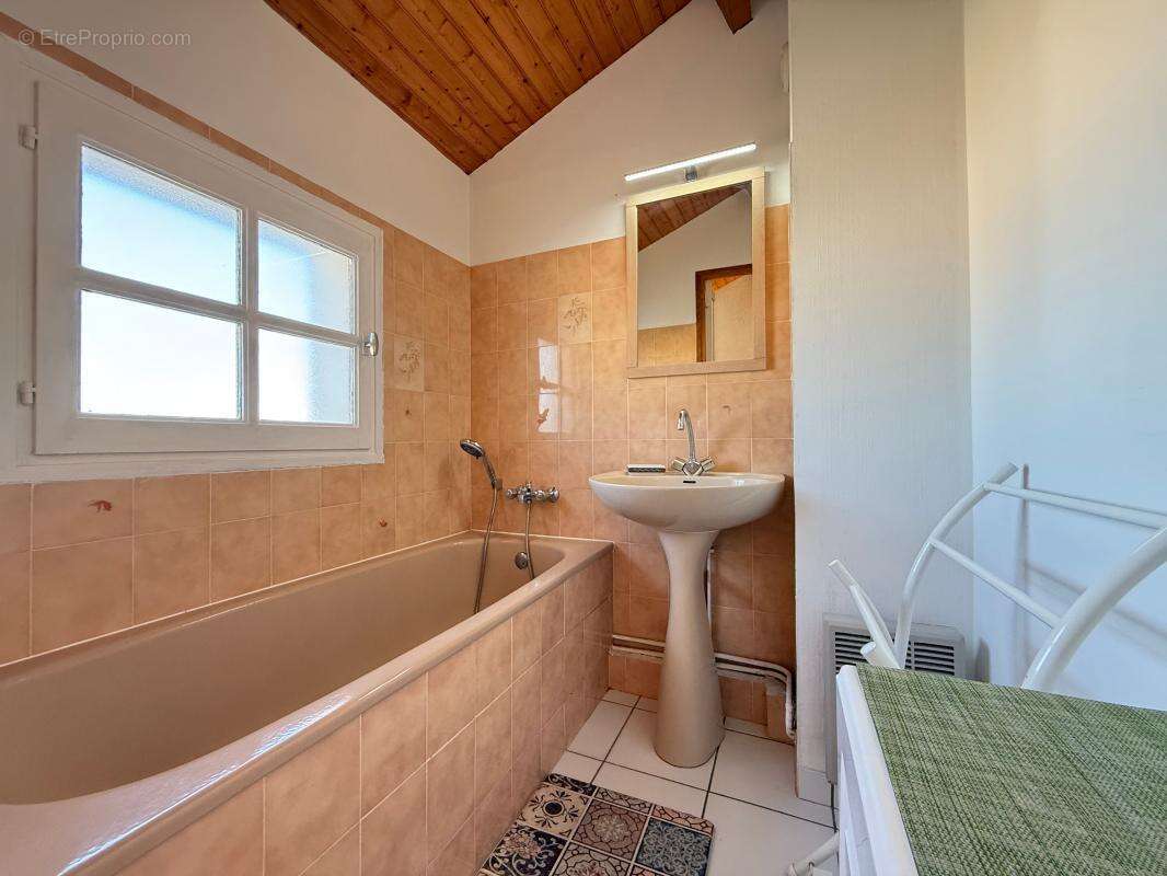 Appartement à VAUX-SUR-MER