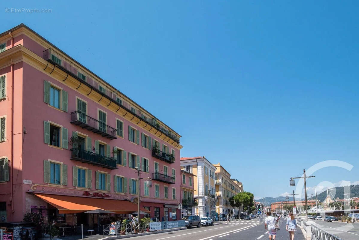Appartement 80 m² à Nice  - photo 18