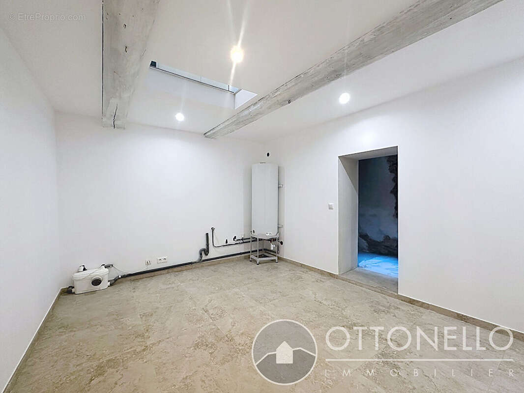 Appartement en souplex Roquebrune Sur Argens 4 pièces 75,20 m2 avec cour intérieure - photo 10