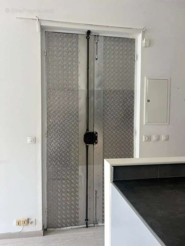 Appartement à MARSEILLE-5E
