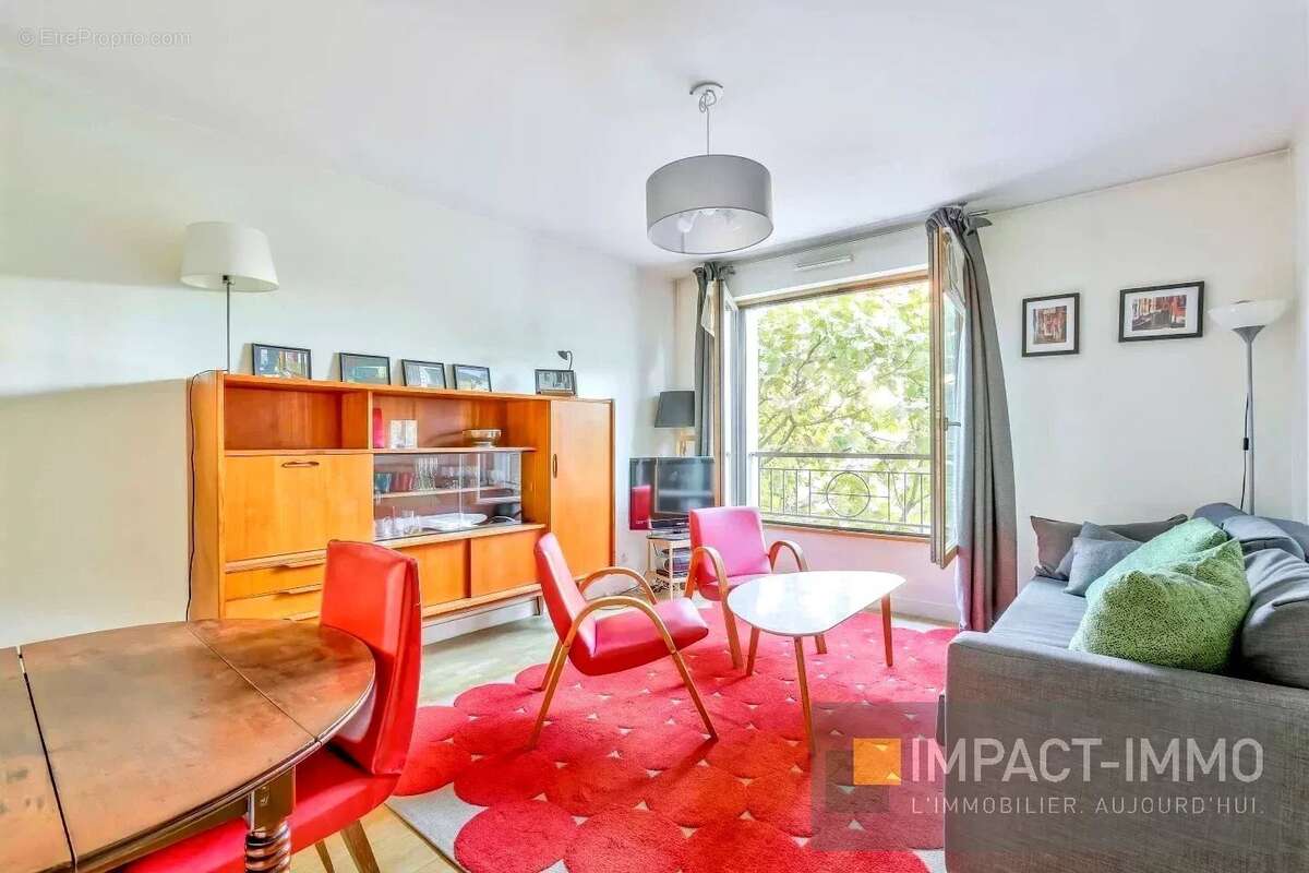 Appartement à LA GARENNE-COLOMBES