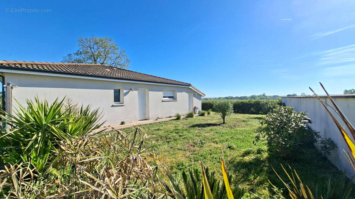 Maison à CUSSAC-FORT-MEDOC