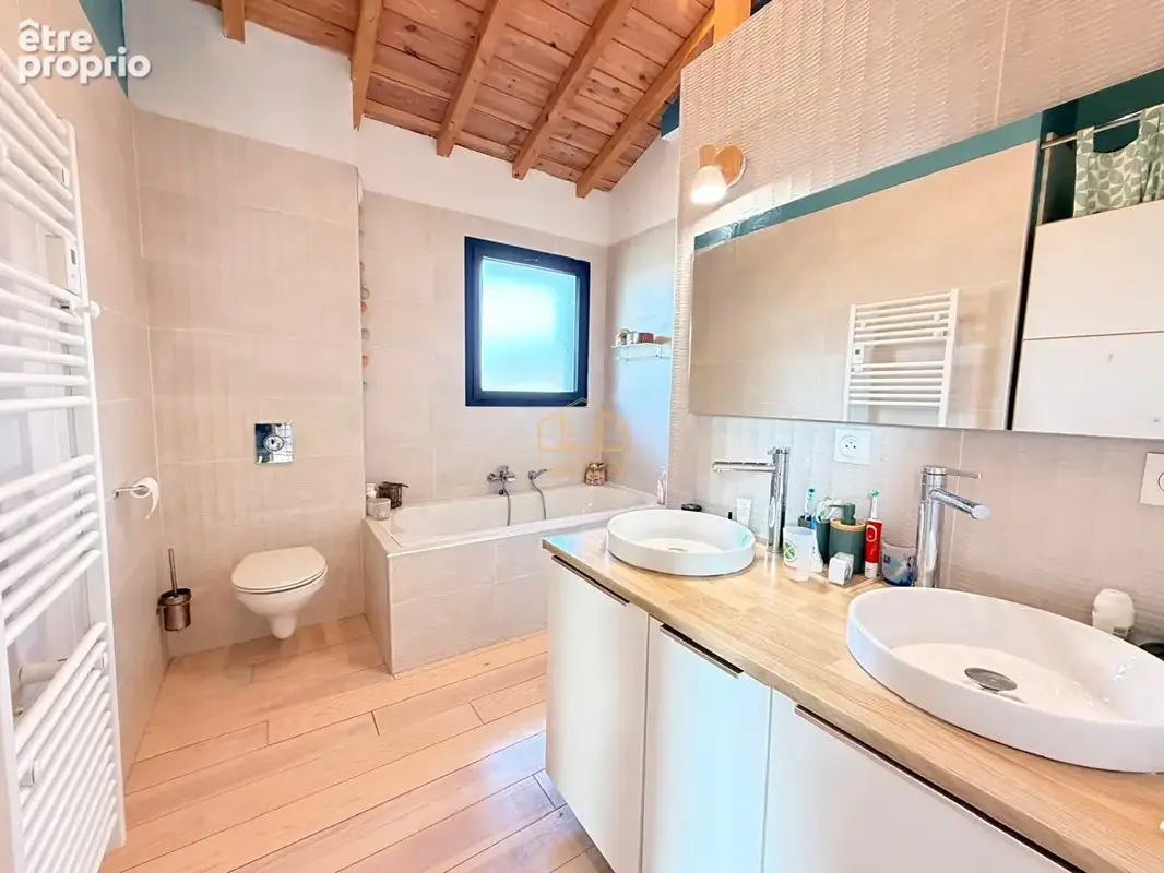 Maison contemporaine avec piscine, studio et garage à vendre à Salles - photo 12