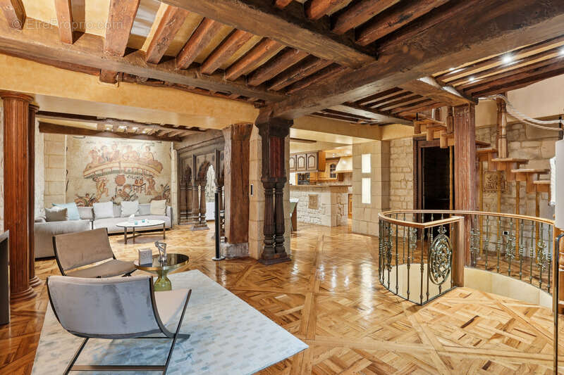 Appartement à PARIS-6E