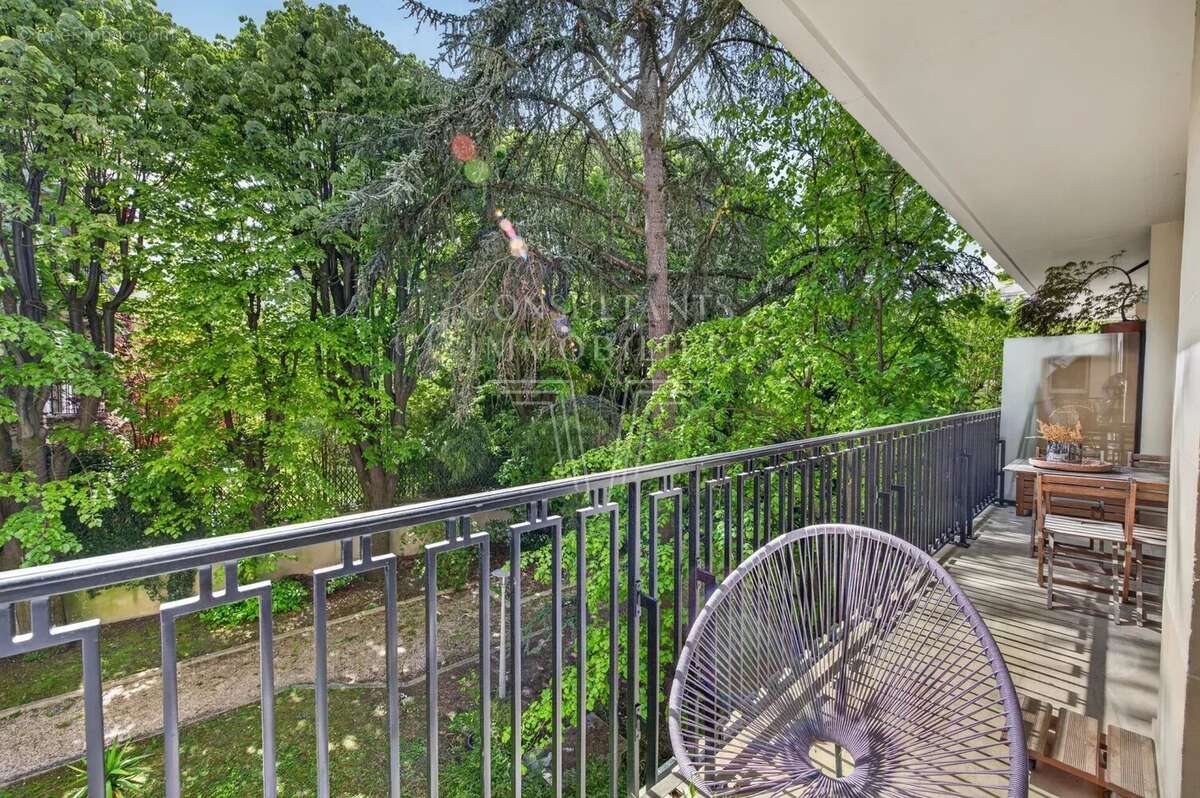 Appartement à NEUILLY-SUR-SEINE