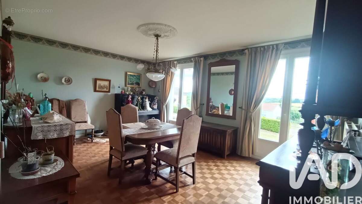 Maison 120 m² à Saint-Priest-Sous-Aixe  - photo 9