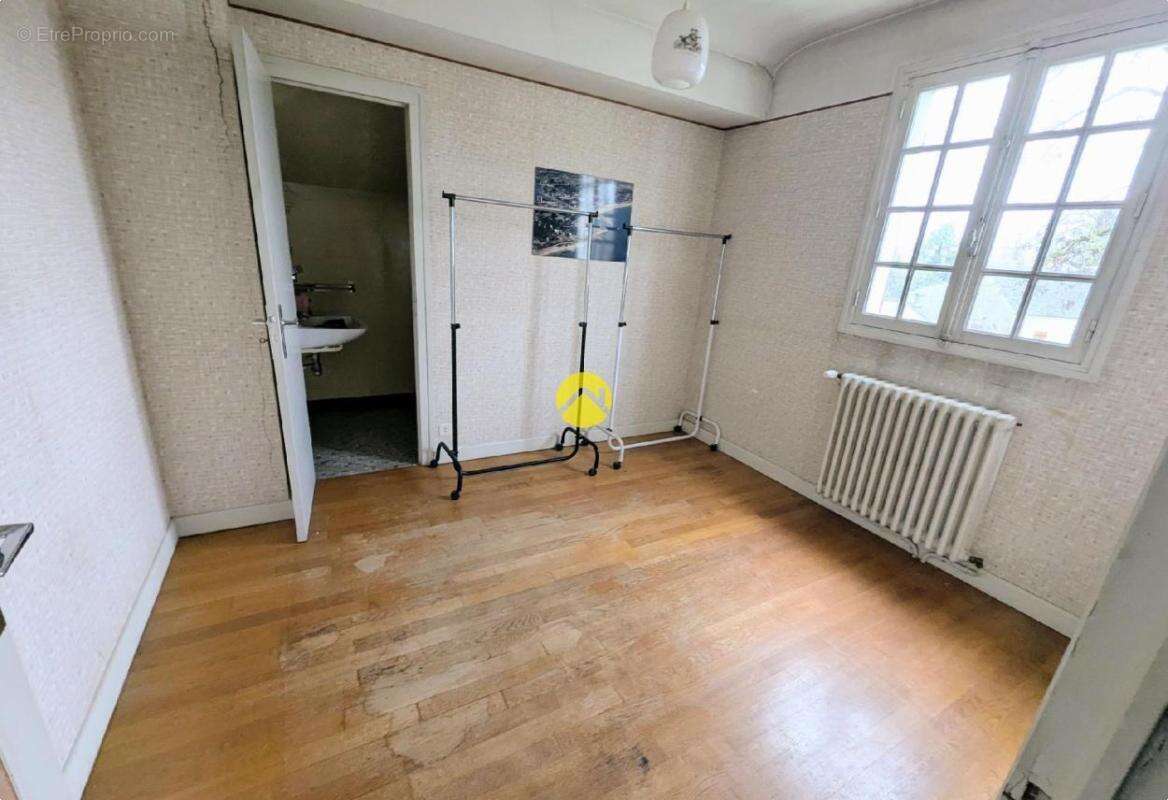 Maison à BAUGY