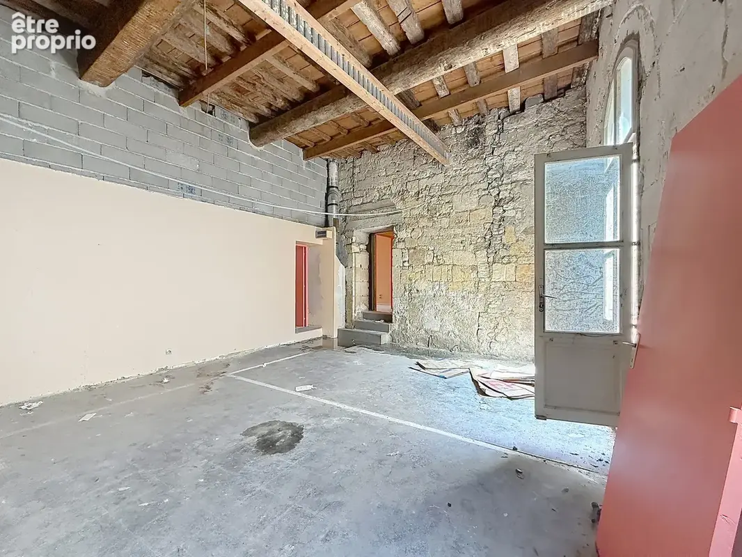 Appartement à rénover dans un ancien hôtel particulier - photo 11