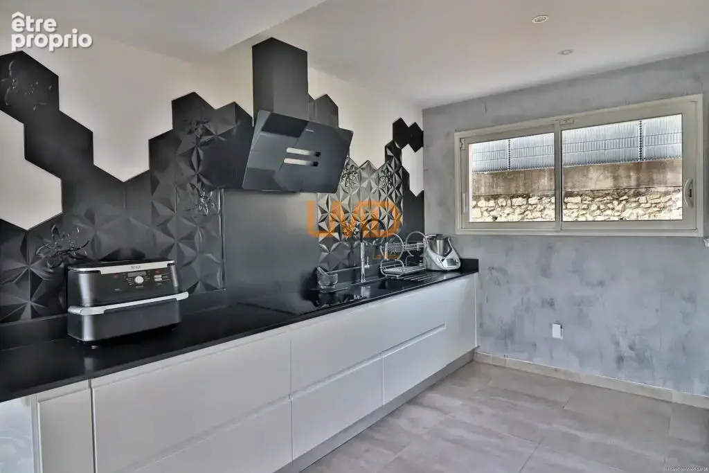 Maison contemporaine 4 chambres Piscine Secteur très recherché - photo 11