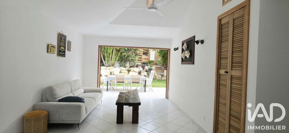 Maison 72 m² à Saint-Francois  - photo 6