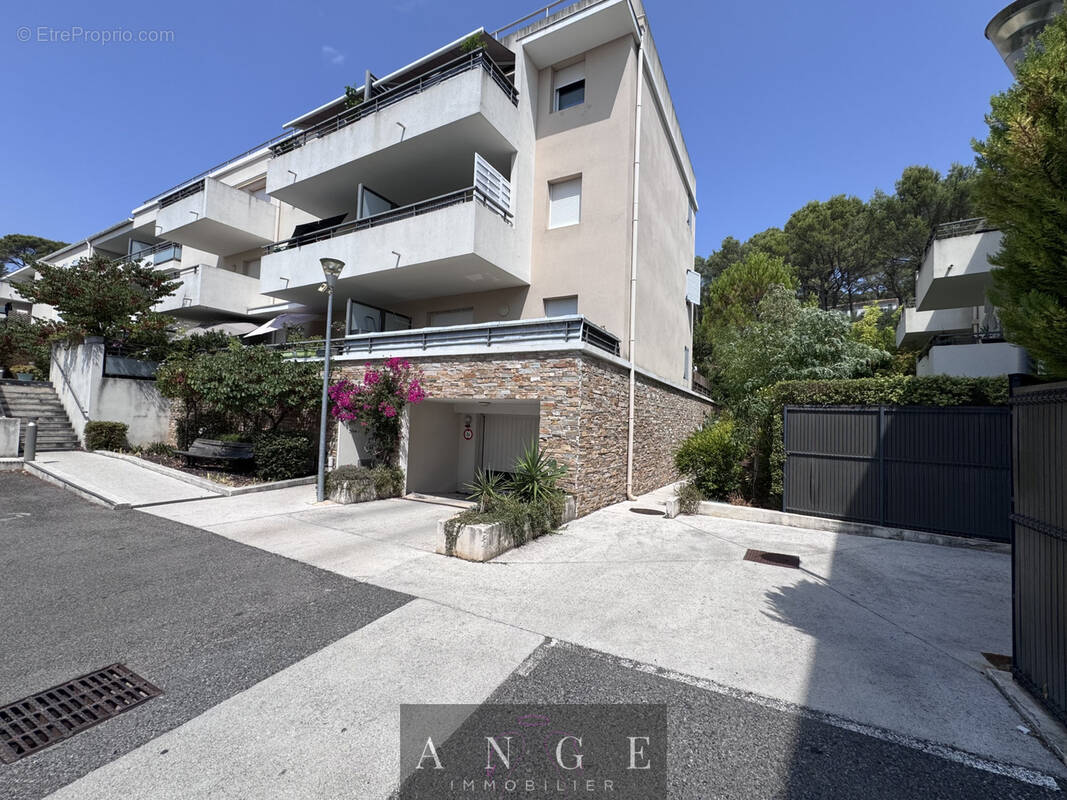 Appartement à CUERS