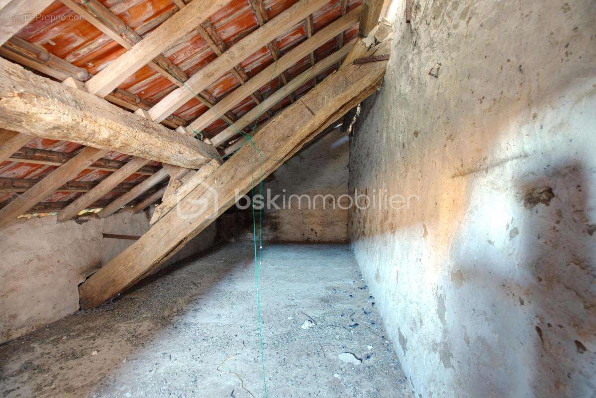 Maison à COULOMBS-EN-VALOIS