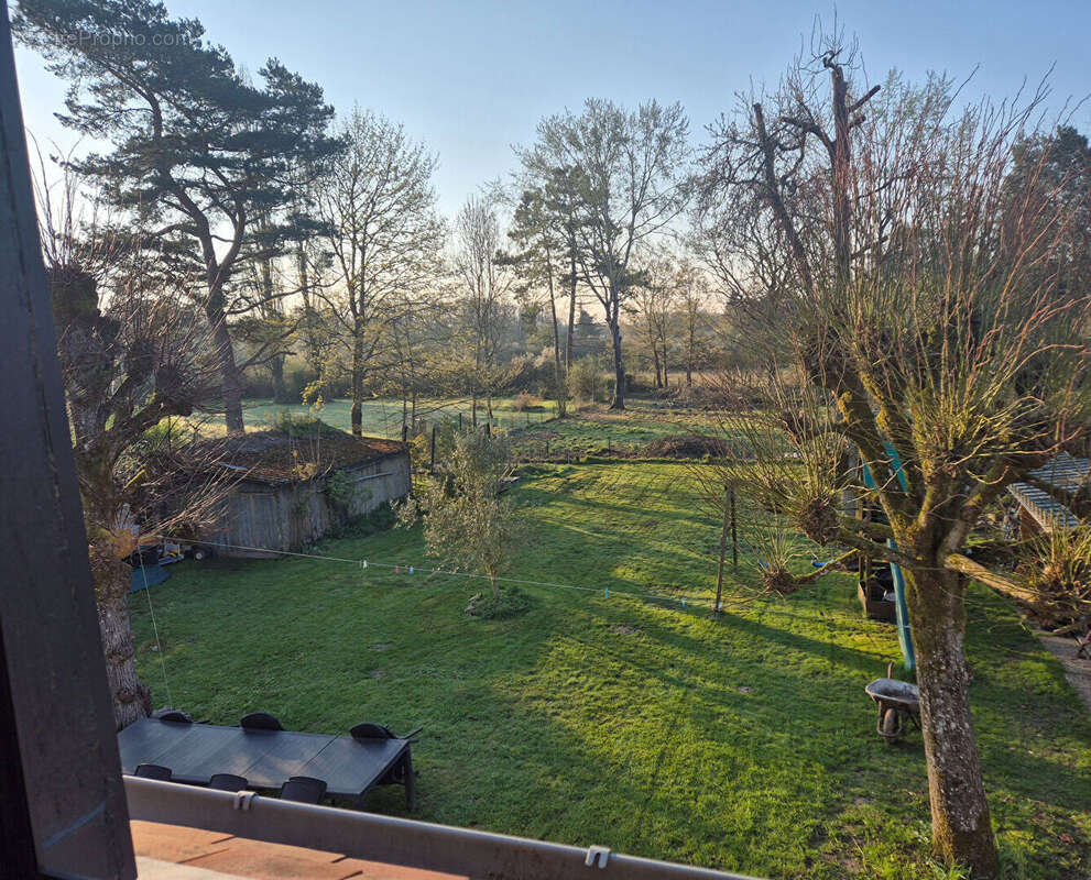 Maison à VIEILLE-EGLISE-EN-YVELINES