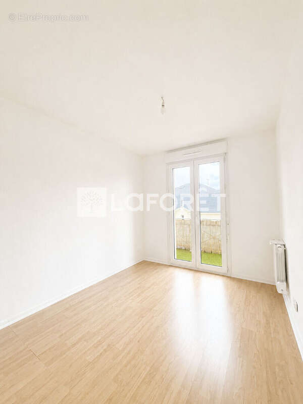 Appartement à LAMORLAYE