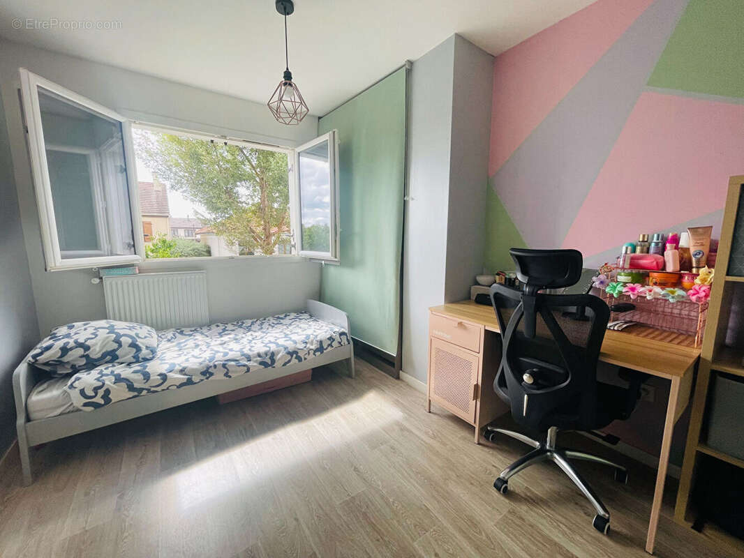 Maison à SARTROUVILLE