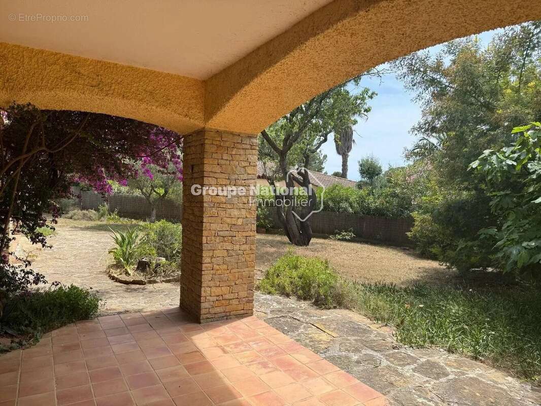 Appartement à SANARY-SUR-MER